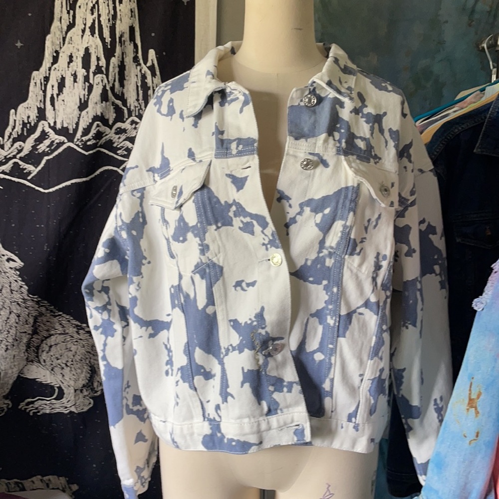 Hand Painted Denim Jacket - Picture 4 of 5